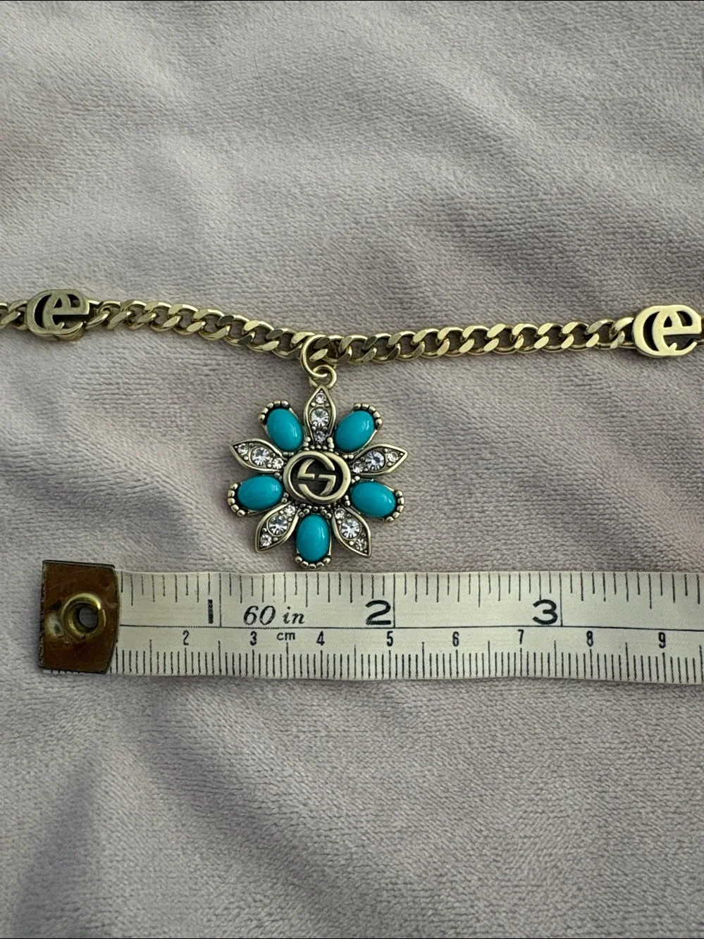 Gucci Old Gold-Tone Necklace with Turquoise Flower Motif - Picture 7 of 7
